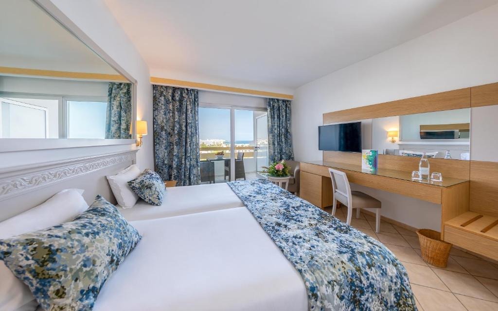 هتل مرحبا رویال سالم